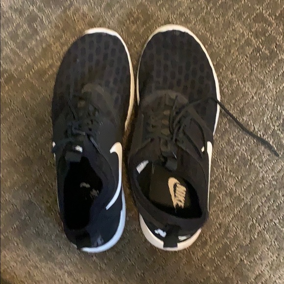 Nike running shoes - Picture 3 of 3